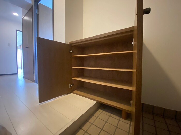 物件内観写真18　(靴箱)