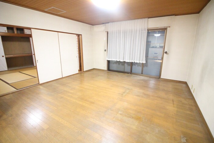 物件内観写真8　(居室)