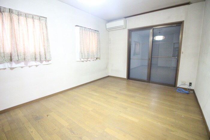 物件内観写真15　(居室)