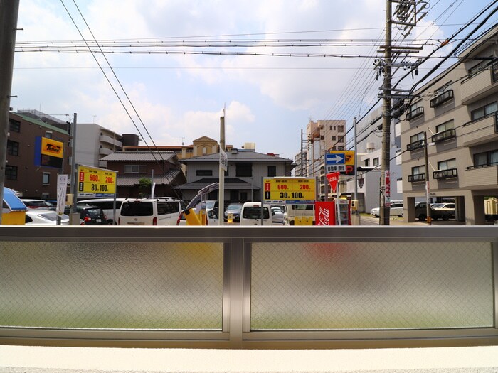 物件内観写真22　(室内からの展望)