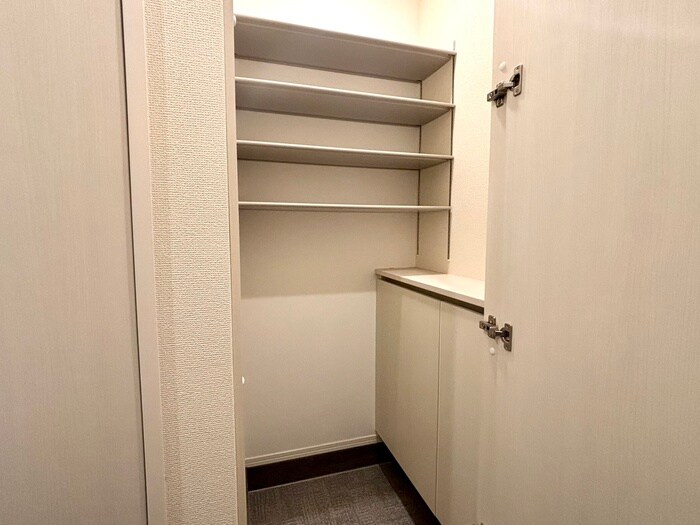 物件内観写真16　(靴箱)