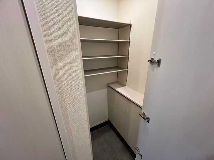 物件内観写真19　(靴箱)