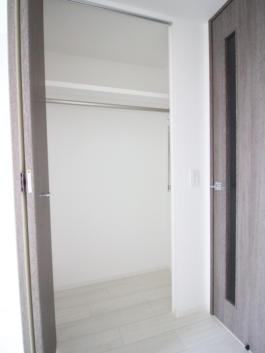 物件内観写真10　(収納)