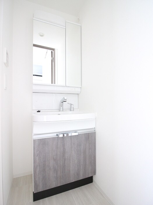 物件内観写真12　(洗面)