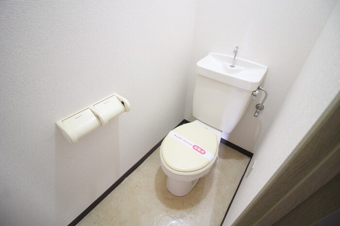 物件内観写真14　(トイレ)