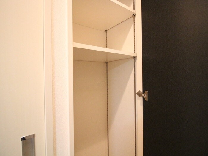物件内観写真12　(収納)