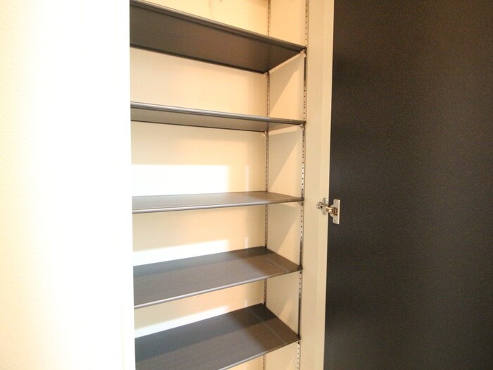 物件内観写真15　(靴箱)