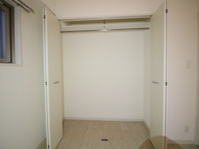 物件内観写真21　(収納)