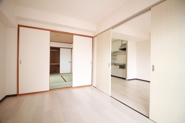 物件内観写真9　(居室)