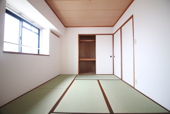 物件内観写真10　(居室)