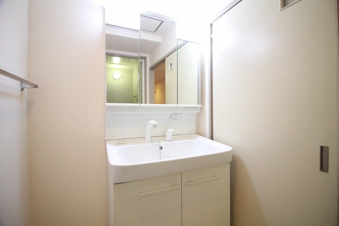 物件内観写真13　(洗面)