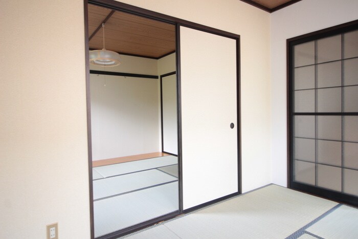 物件内観写真8　(居室)