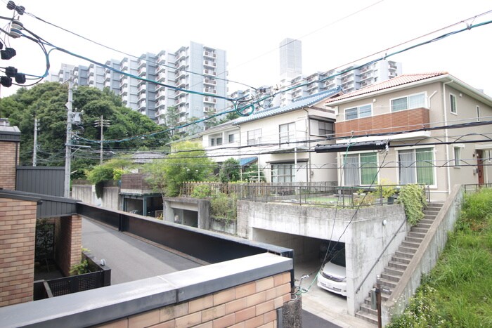 物件内観写真18　(室内からの展望)