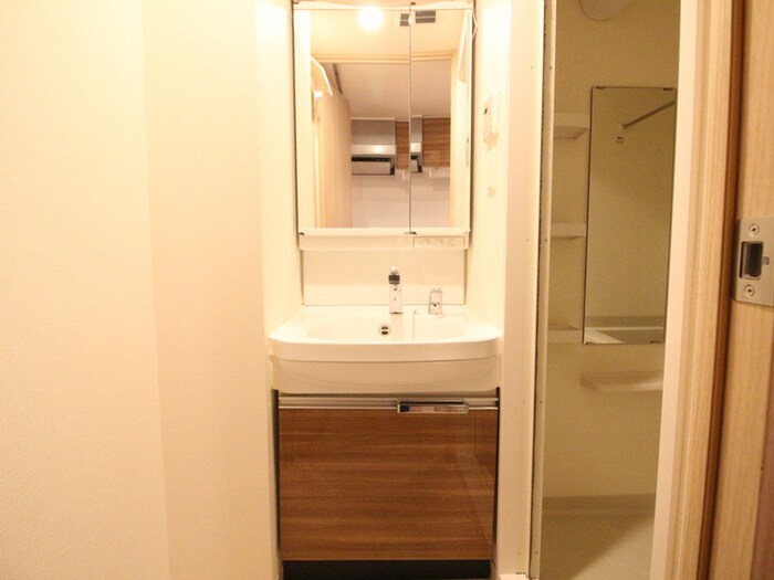 物件内観写真13　(洗面)