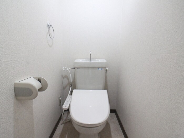 物件内観写真12　(トイレ)