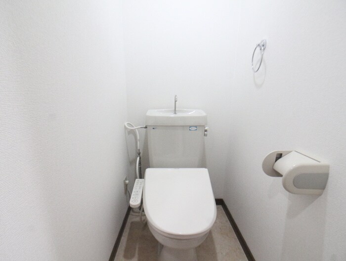 物件内観写真12　(トイレ)