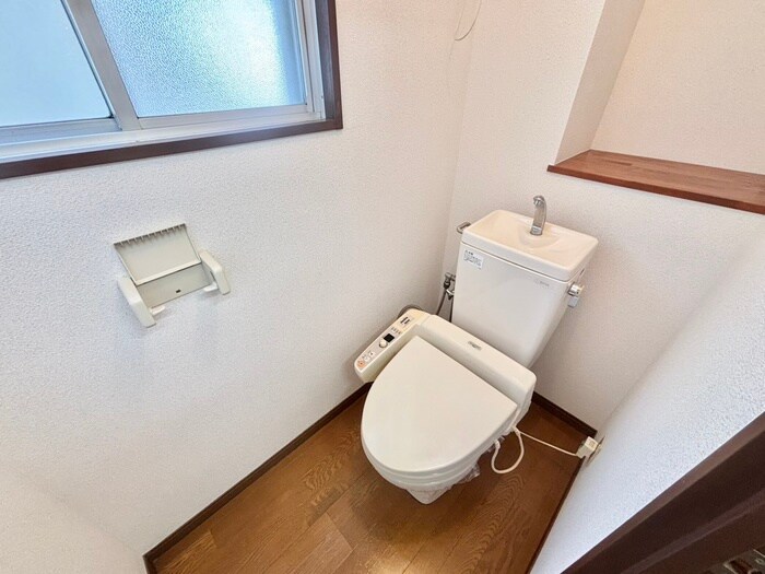 物件内観写真12　(トイレ)