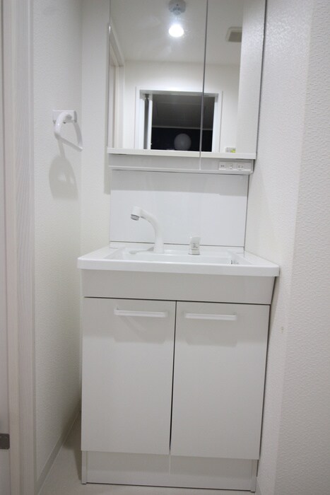 物件内観写真11　(洗面)