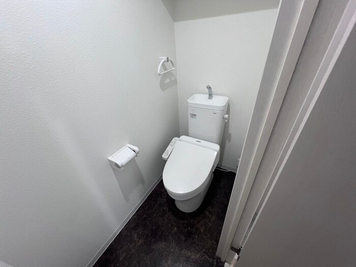 物件内観写真12　(トイレ)