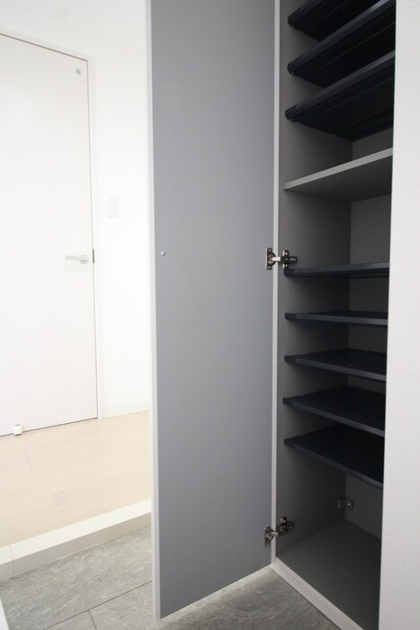 物件内観写真16　(靴箱)