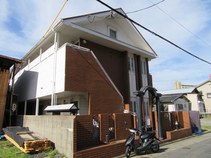 物件外観写真2　(外観写真)