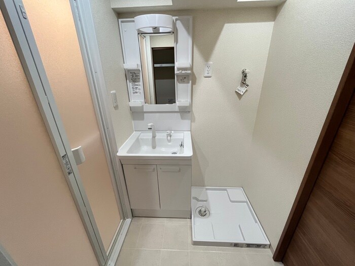 物件内観写真15　(洗濯機置場)