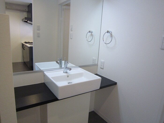 物件内観写真9　(洗面)