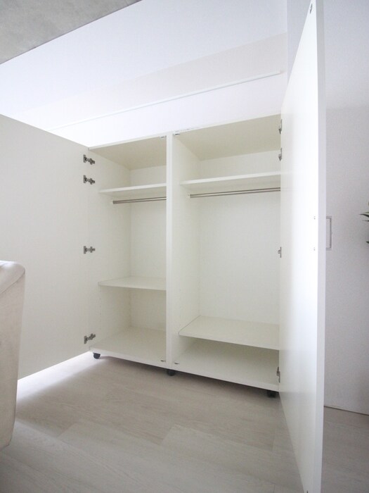 物件内観写真12　(収納)