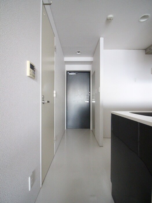 物件内観写真16　(廊下)