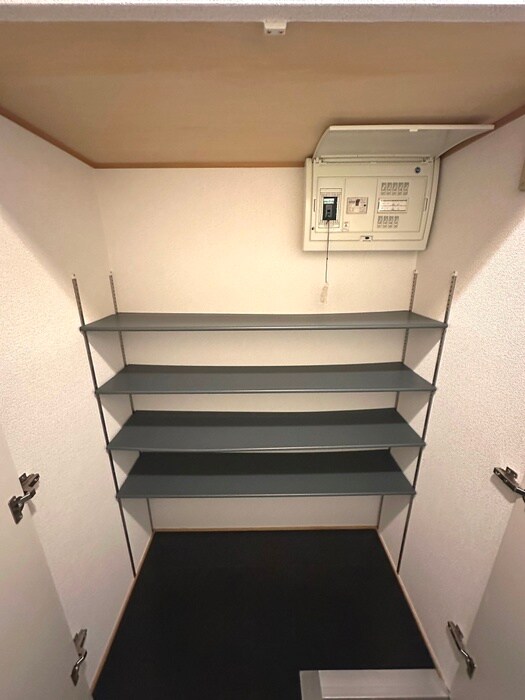 物件内観写真18　(靴箱)