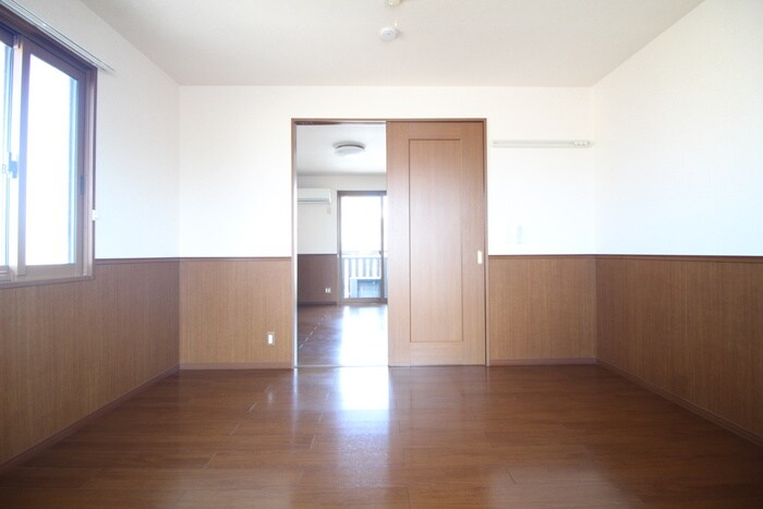 物件内観写真11　(居室)