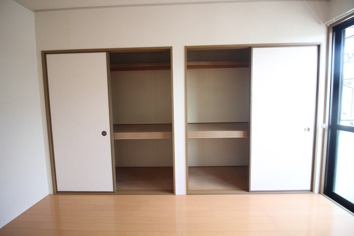 物件内観写真10　(収納)