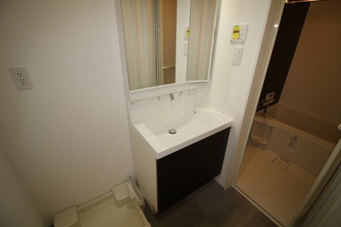 物件内観写真13　(洗面)