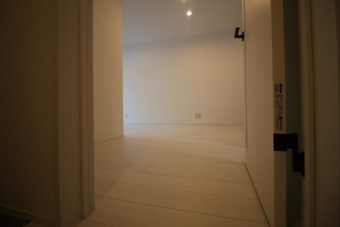 物件内観写真20　(廊下)