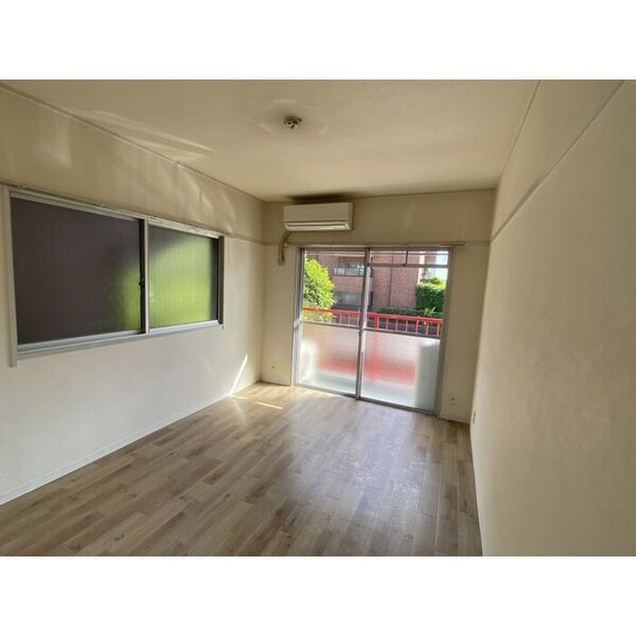 物件内観写真10　(居室)