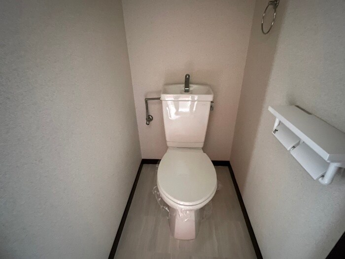 物件内観写真12　(トイレ)