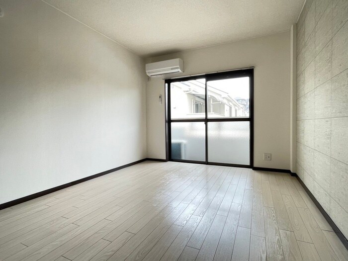 物件内観写真16　(居室)