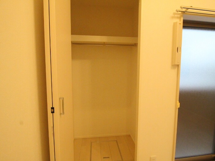 物件内観写真12　(収納)