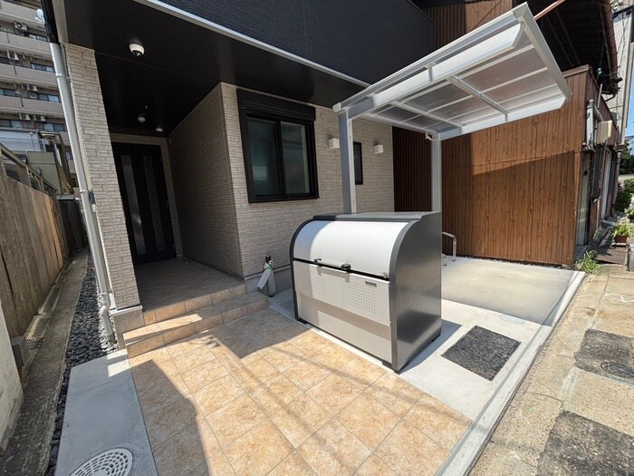 物件外観写真4　(建物設備)