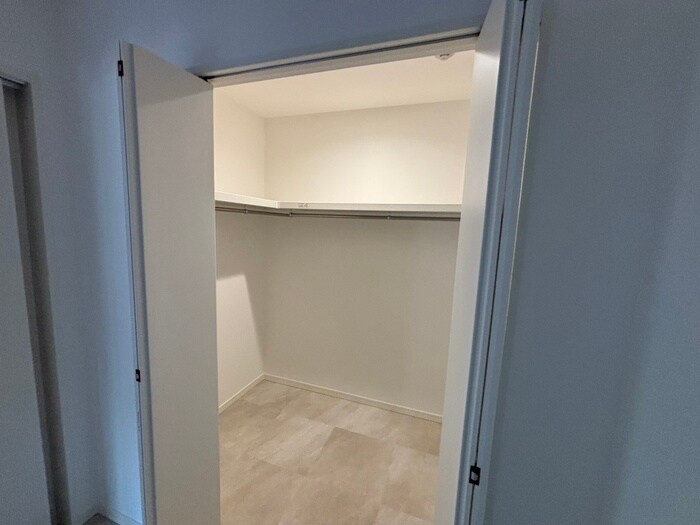 物件内観写真16　(収納)