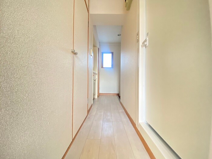 物件内観写真21　(廊下)