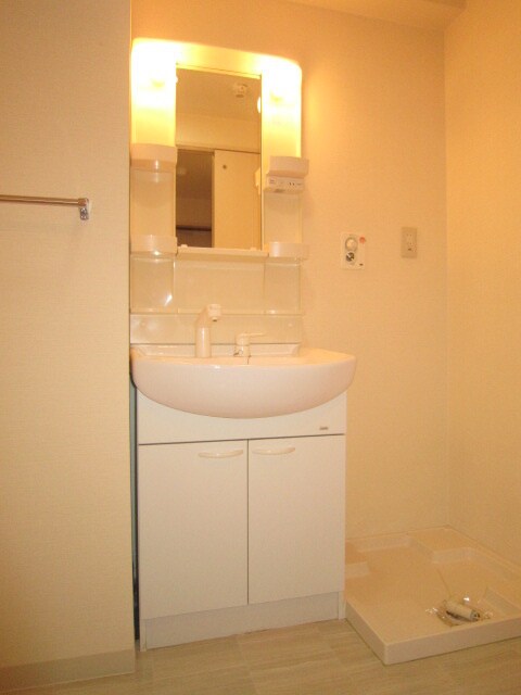 物件内観写真9　(洗面)