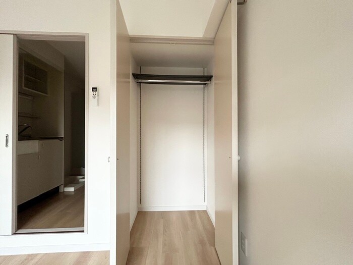 物件内観写真12　(収納)