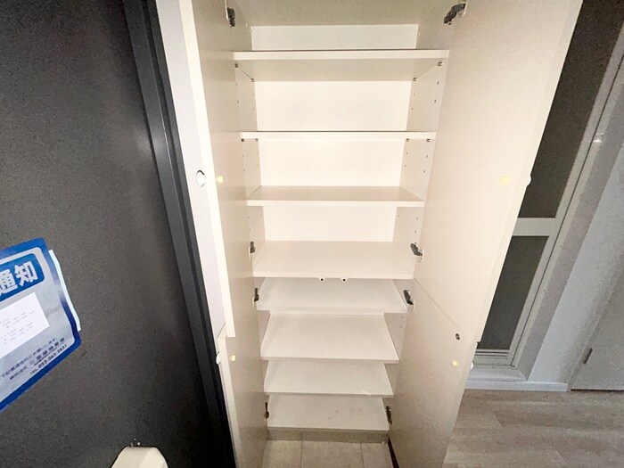 物件内観写真16　(靴箱)