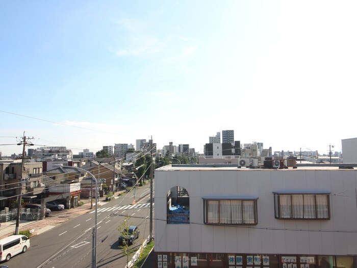 物件内観写真22　(室内からの展望)