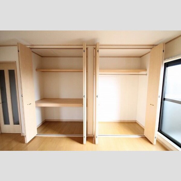 物件内観写真10　(収納)