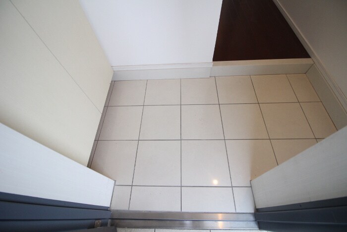 物件内観写真17　(玄関)