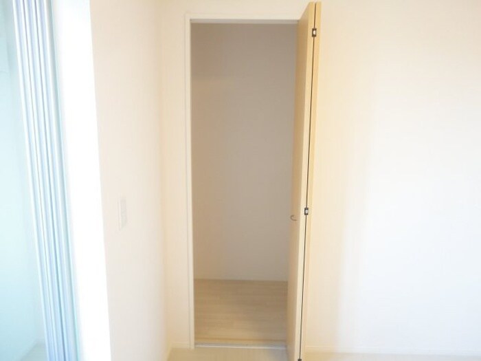物件内観写真13　(収納)