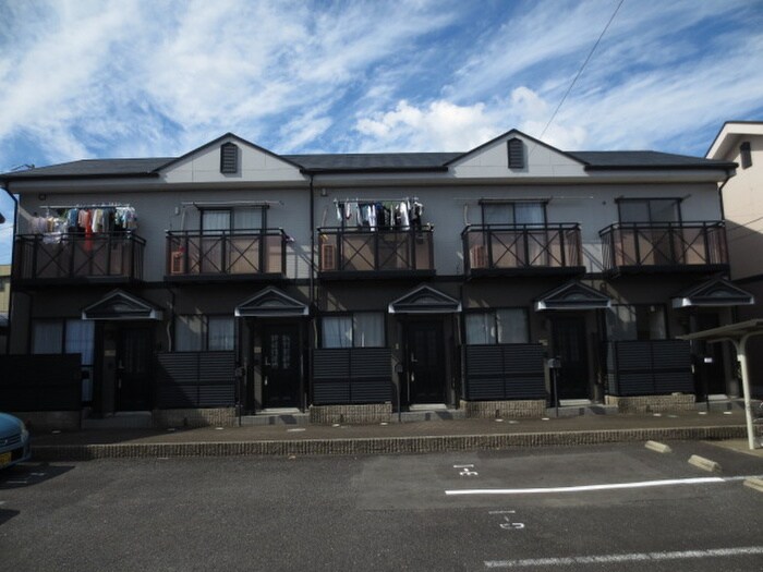 物件外観写真2　(外観写真)