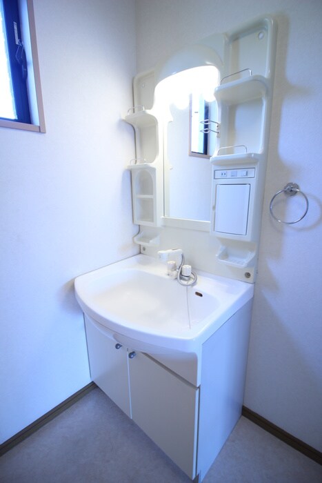 物件内観写真13　(洗面)